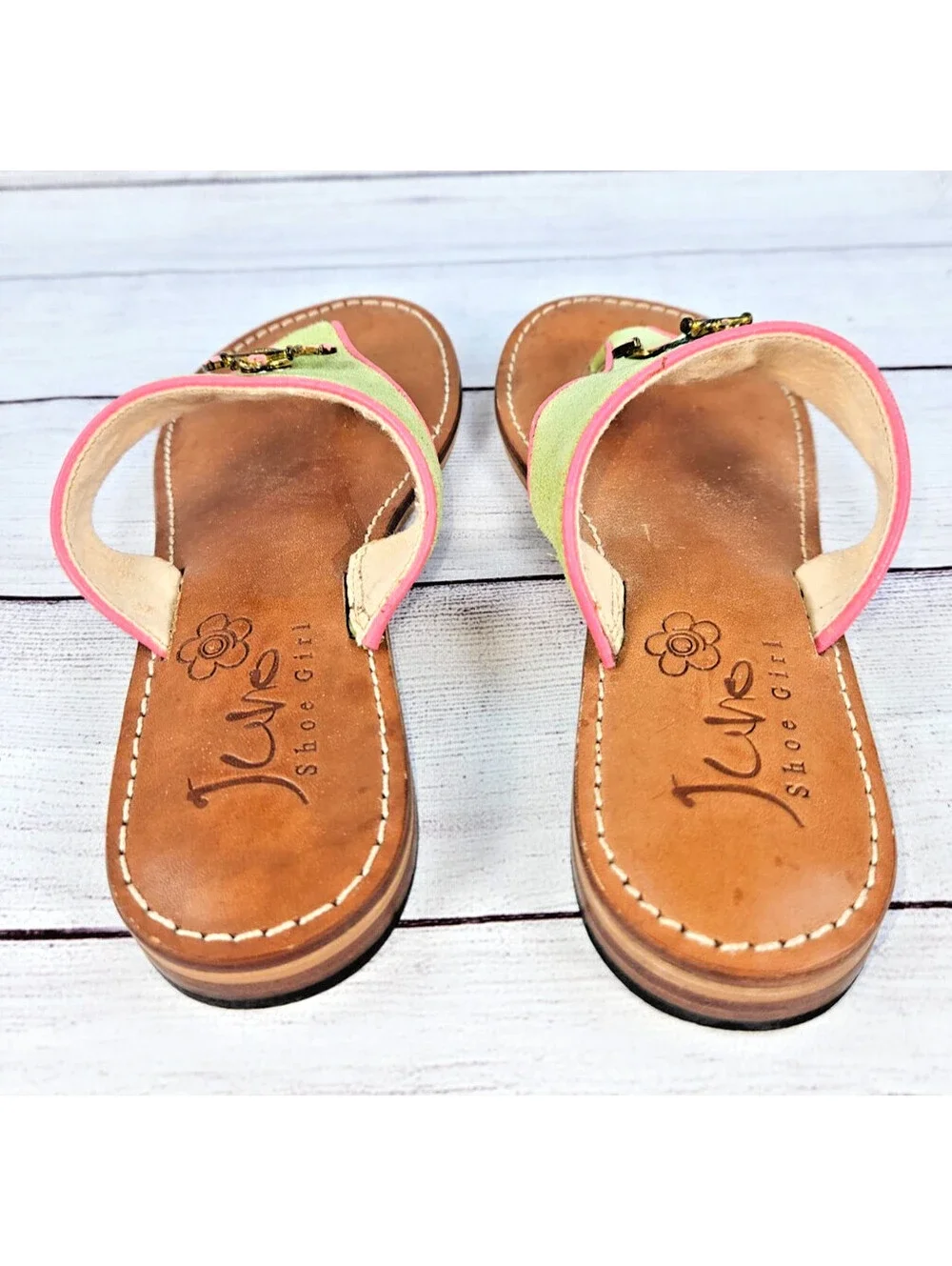 Juno Shoe Girl thong Anchor Sandals with pink anchor on green suede strap size 6